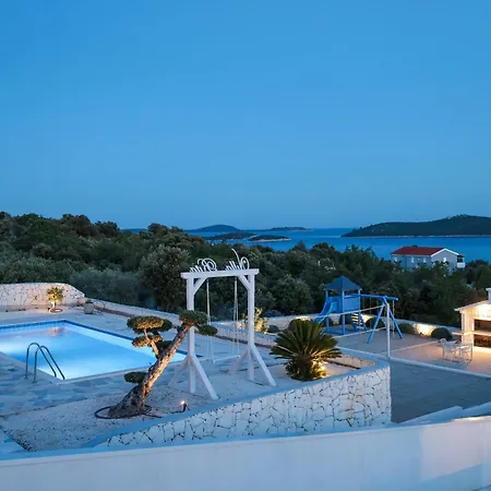 Villa Rita Iii